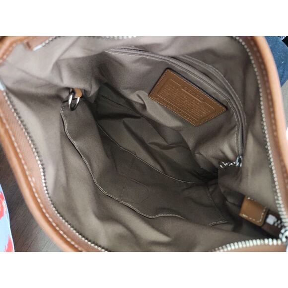 COACH Signature Soft Duffle Canvas Leather White Brown Crossbody Bag 10944 Euc - Picture 9 of 13